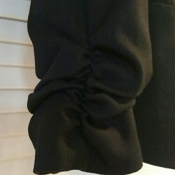 Express 2-Button Ruched Sleeve Blazer - Picture 2 of 5